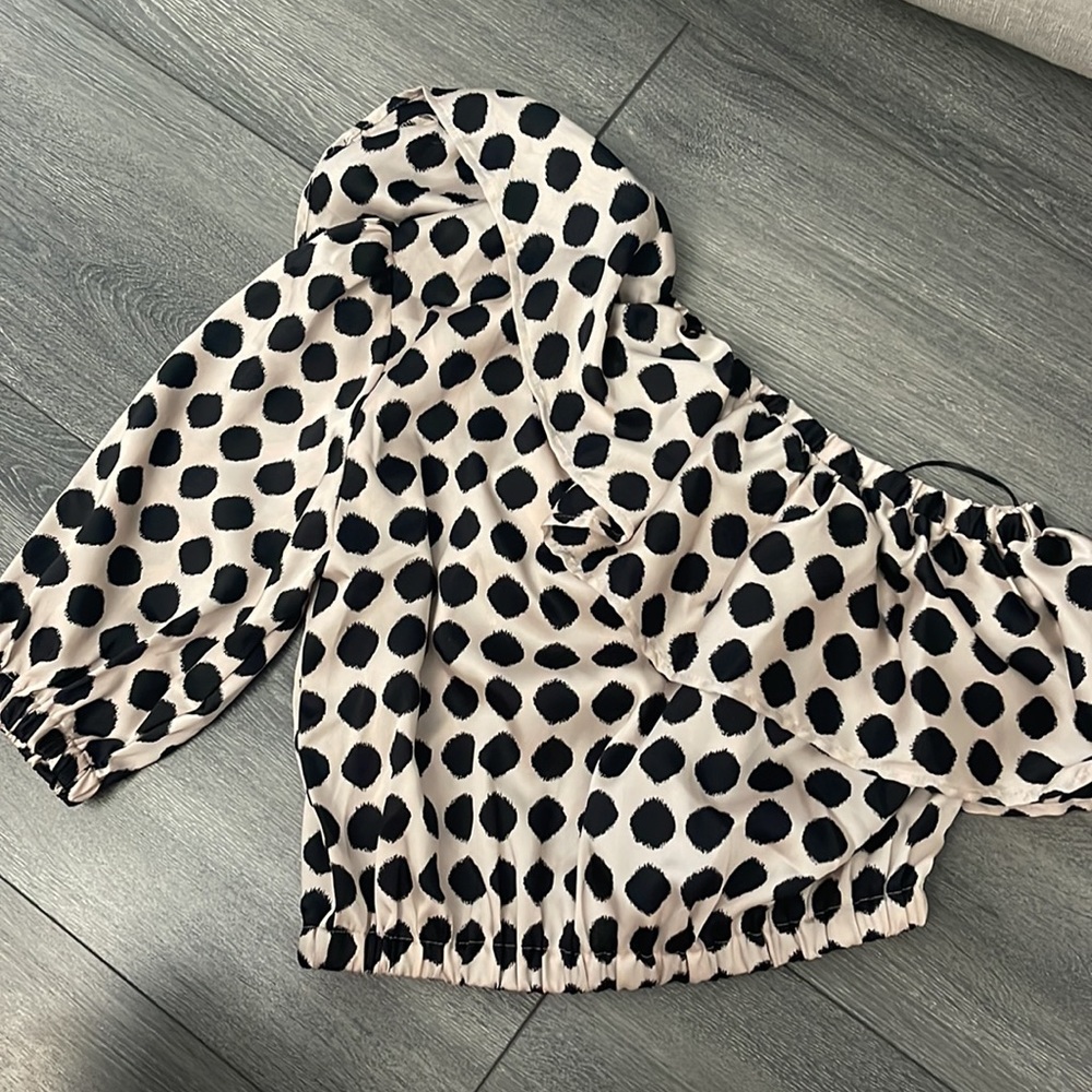 Mango Black and White Polka Dot One-Shoulder Crop Top - Picture 9 of 10